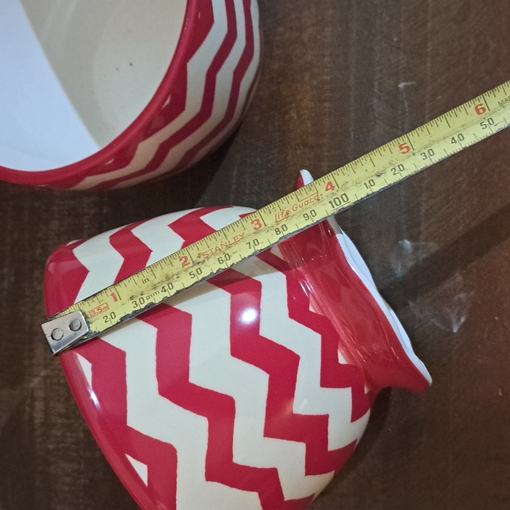 Certified International Red and White Chevron Mugs Set Of 4 - Picture 5 of 8
